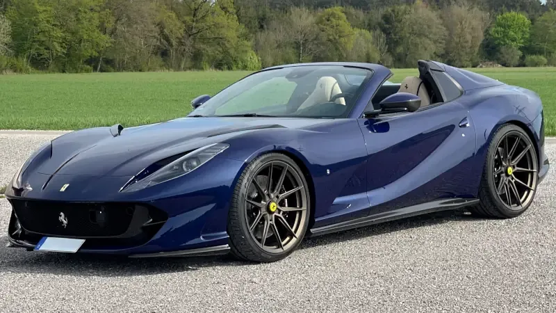 Ferrari 812 GTS Rental