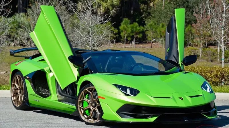 Lamborghini Aventador SVJ Rental