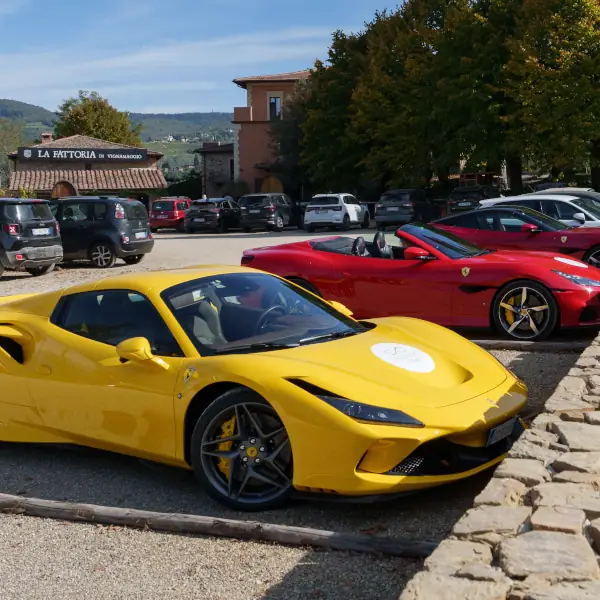 Supercar rental for ceremonies in Italy